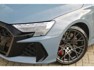 Foto 16 van Audi RS3 Sportback 2.5 TFSI Quattro | Pano | Sonos | HUD | ACC