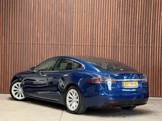 Foto 18 van Tesla Model S 75D Base