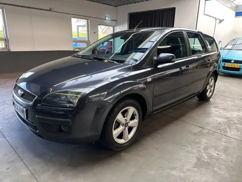 Ford Focus Wagon 1.6-16V Futura|Airco|Cruise control