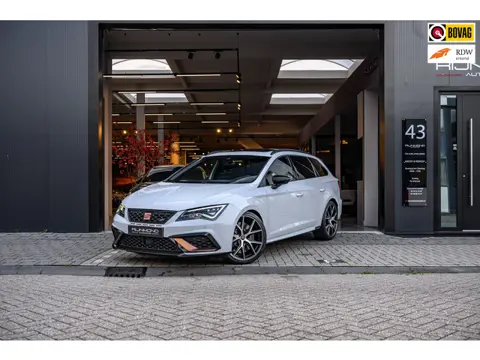 Seat Leon ST 2.0 TSI CUPRA R 4DRIVE |Pano|Carbon|Brembo|Beats|