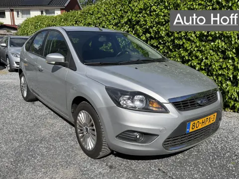 Ford Focus 1.6 Titanium | Navi | Autom. Airco | Cruise Control | LMV | Elekt. Ramen | Trekhaak | APK