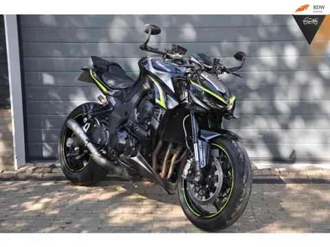Kawasaki Z 1000 R Akrapovic Öhlins en Brembo Z1000R