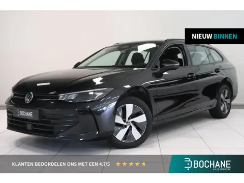 Volkswagen Passat Variant 1.5 eTSI Business | Camera | Adaptieve cruise | Navigatie | Stuur & stoelv