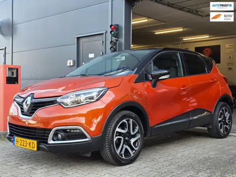 Renault Captur 1.2 TCe Dynamique / KEYLESS / CAMERA / P.SENSOREN / PRIVACY GLASS / BLUETOOTH / STOEL