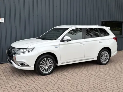 Mitsubishi Outlander 2.4 PHEV Intense+ 112.643 KM!/APPLE CARPLAY!/APK!/