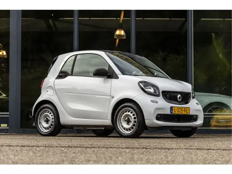 Smart Fortwo EQ Comfort 18 kWh (bj 2019, automaat)