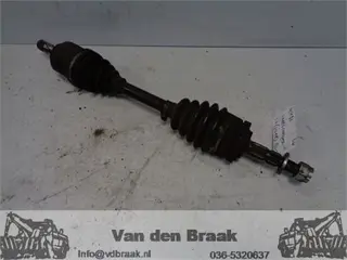 Opel Corsa 1.2 16V 2000-2006 Aandrijfas links