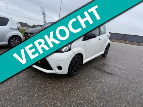 Toyota Aygo 1.0 VVT-i Now Airco NAP APK 11-26 Elek.pakket