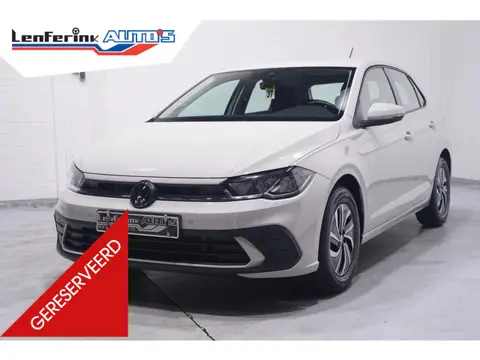 Volkswagen Polo 1.0 TSI Life Apple Carplay Airco PDC V+A Stoelverwarming LED LMV "15"