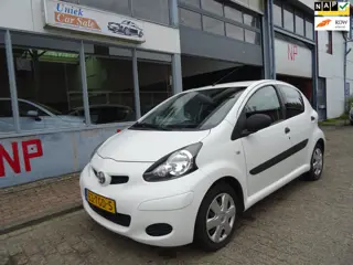 Toyota Aygo 1.0-12V Now