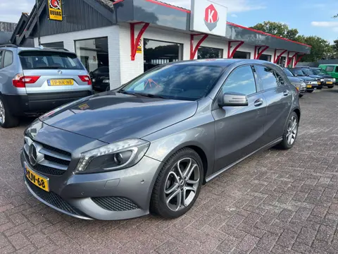 Mercedes-Benz A-klasse 180 Edition Carplay/camera/xenon/cruise control.