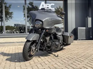 Harley-Davidson 103 FLHX Street Glide (bj 2012)