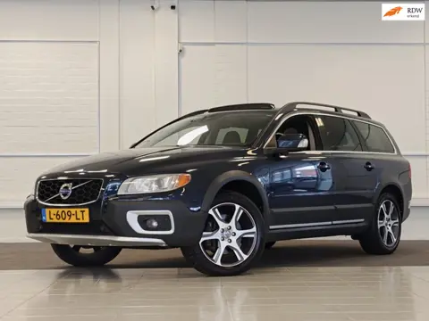 Volvo XC70 3.0 T6 Momentum BLIS Xenon Leer Navi Mooi! Trekhaak Vol!!!