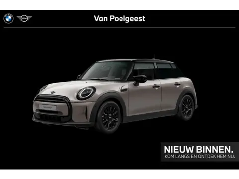 MINI 5-Deurs 1.5 Cooper Camden Plus Edition 16 Inch / Comfort Acces / Stuur & Stoel verwarming / Gla