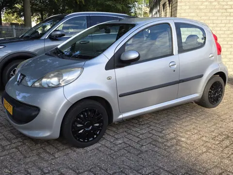 Peugeot 107 1.0-12V XS Airco/5drs