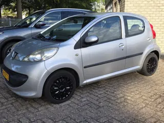 Peugeot 107 1.0-12V XS Airco/5drs