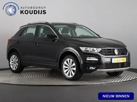 Volkswagen T-Roc 1.5 TSI Style (NL-Auto / ACC / Carplay / Elek. kofferklep / Navi)