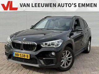 BMW X1 xDrive20i Centennial High Executive | Nieuw Binnen! | HUD | Stoelverwarming | Trekhaak