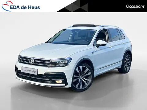 Volkswagen Tiguan 2.0 TSi DSG-aut. 4Motion Highline R-Line NL Auto | 11-2017 | Pano dak | Trekhaak |