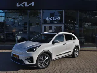 Kia e-Niro ExecutiveLine 64 kWh | Leder | Stoelventilatie | JBL | Schuifdak | Stoelverwarming | tot 