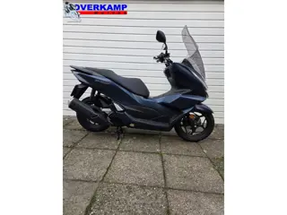 Honda PCX125 (bj 2025)