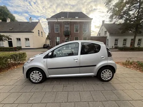 Citroen C1 1.0 Tendance 5 DEURS AIRCO NIEUW MODEL EERSTE EIGENAAR DEALER ONDERHOUDEN