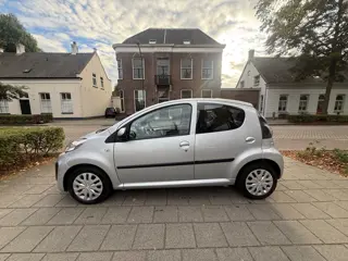 Citroen C1 1.0 Tendance 5 DEURS AIRCO NIEUW MODEL EERSTE EIGENAAR DEALER ONDERHOUDEN