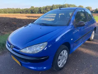 Peugeot 206 1.1 Pop' Art