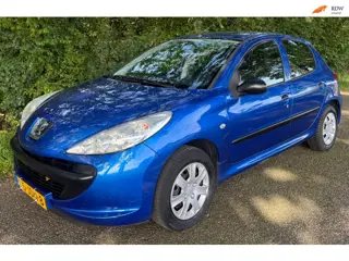 Peugeot 206 + 1.1 XR 5-DRS NAP NIEUWE APK
