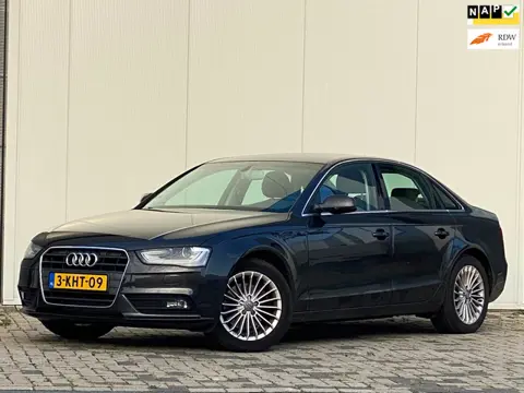 Audi A4 Limousine 2.0 TDI Business Edition Automaat Navi