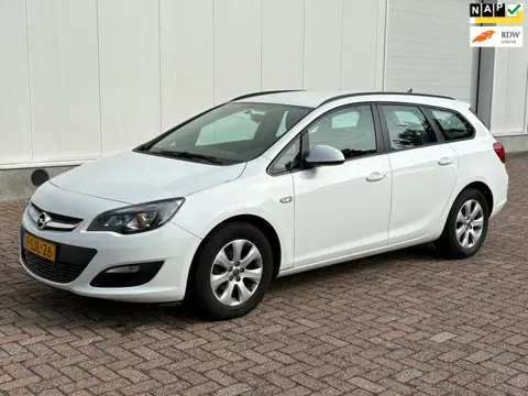 Opel Astra Sports Tourer 1.4 Business +