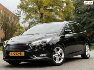 Ford Focus Wagon 1.5 Titanium|XENON|CAMERA|PSENSOR|HALFLEDER|ELEKSTOELEJ|STOELVERW|NAVI|