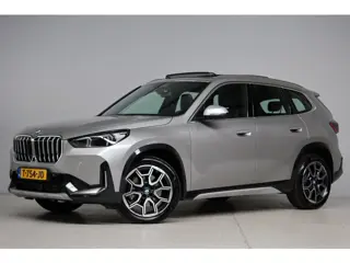 BMW X1 XDrive23i X-line | panoramadak | head-up | harmankardon | keyless entry | achteruitrijcamera 