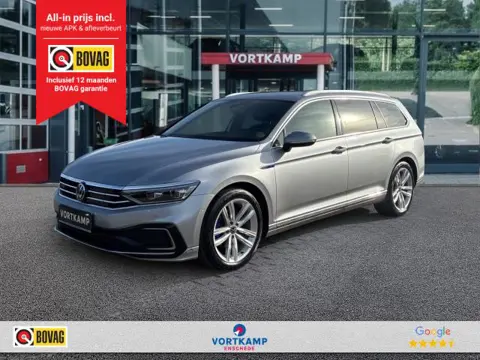 VOLKSWAGEN PASSAT VARIANT 1.4 TSI GTE TREKHAAK/CAMERA/HALF-LEDERELEK-KLEP/ACC/STOELVERW/CARPLAY