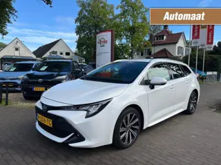 TOYOTA COROLLA TOURING SPORTS 2.0 HYBRID BUSINESS PLUS 152PK AUTOMAAT / NAVI / CAMERA / DAB / ADAP. CRUISE / STOELVERW. / 17'' LM-VELGEN