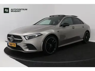 Mercedes-Benz A-Klasse 250 e (PANORAMADAK, ELEKT. STOELEN, SFEERVERLICHTING, ADAPTIEVE CRUISE)