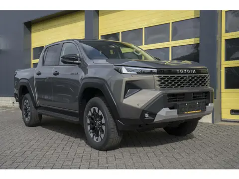 Toyota Hilux Toyota Hilux 2.8 D-4D MHEV Double Cab Style