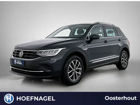 Volkswagen TIGUAN 1.4 TSI eHybrid Business+ | Automaat | Adaptive Cruise | CarPlay | Parkeersensoren