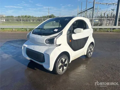 XEV YOYO Electric electric mini car, 2-seater Auto