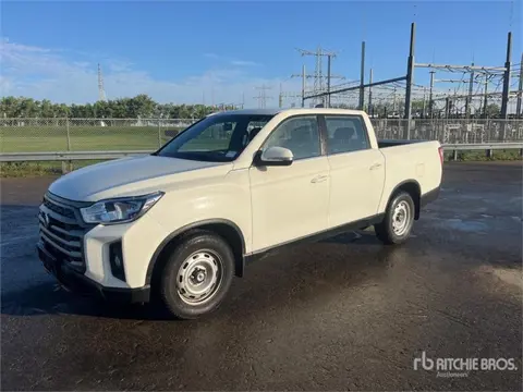 SsangYong Musso 2.2 4x4 D Grand 4x4 133 KW Quartz - double c