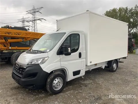 Opel Movano 2.2 103 KW KO/LBW L4 - Box body with tail l