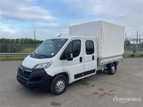 Opel Movano 2.2 Crew Cab 103 KW DOKA PR L3 Cargo Van