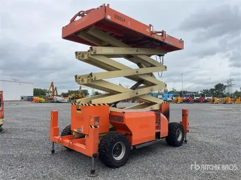JLG 4394RT 4x4 Diesel Scissor Lift (bj 2016)