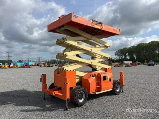 JLG 4394 RT 4x4 Diesel Scissor Lift (bj 2016)