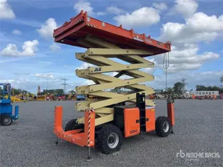 JLG 530LRT 4x4 Diesel Scissor Lift (bj 2016)