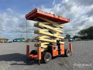 JLG 530LRT 4x4 Diesel Scissor Lift (bj 2016)