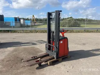 Fenwick-Linde L16 Electric Stacker (bj 2012)