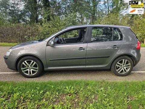 Volkswagen Golf 1.6 FSI Turijn