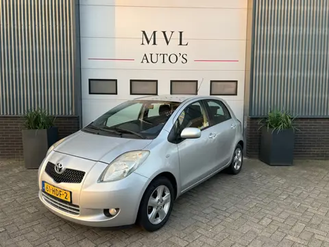 Toyota Yaris 1.3 VVTi Luna