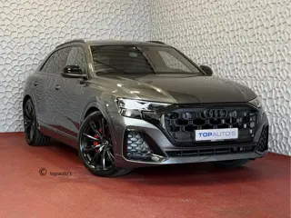 Audi Q8 60 TFSI E COMPETITION LUCHTVERING SOFT.CLOSE 23''LMV B&O ACHTERAS.BST VALCONA LEER TREKHAAK 